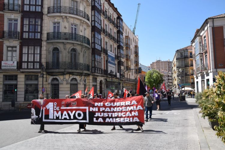 Masiva manifestación por el 1º de mayo de los sindicatos de clase