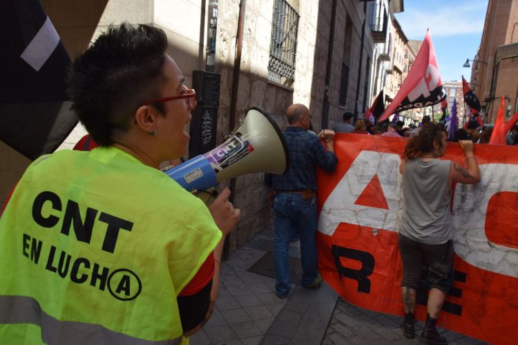 Masiva manifestación por el 1º de mayo de los sindicatos de clase