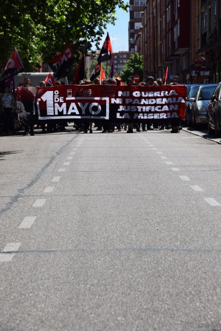 Masiva manifestación por el 1º de mayo de los sindicatos de clase