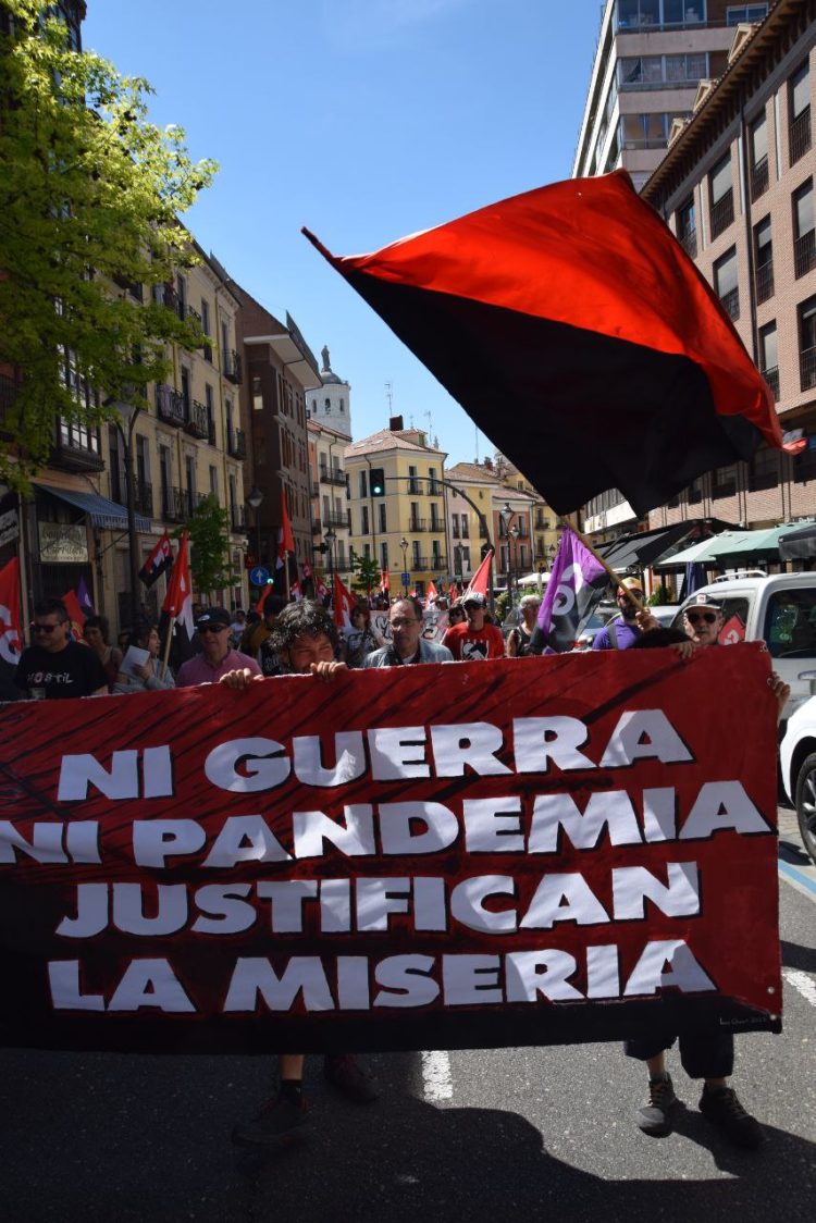 Masiva manifestación por el 1º de mayo de los sindicatos de clase