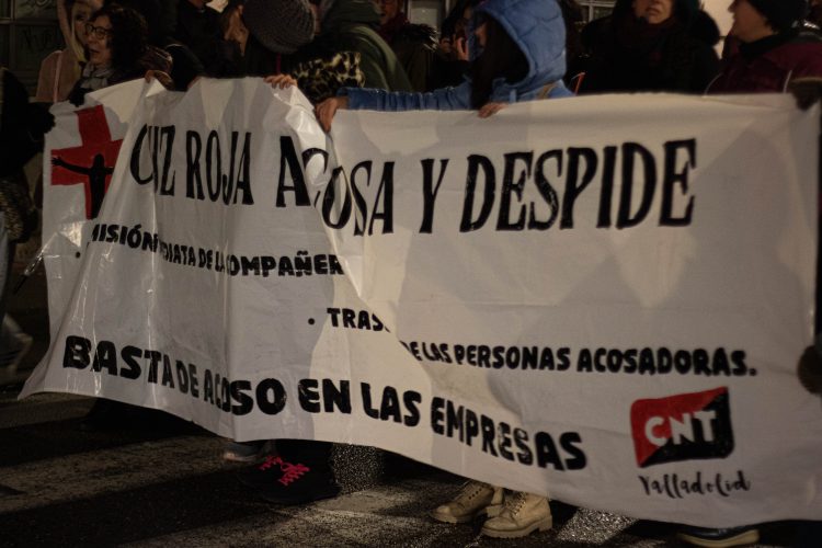 Un millar de personas en la manifestación del Bloque Crítico Feminista