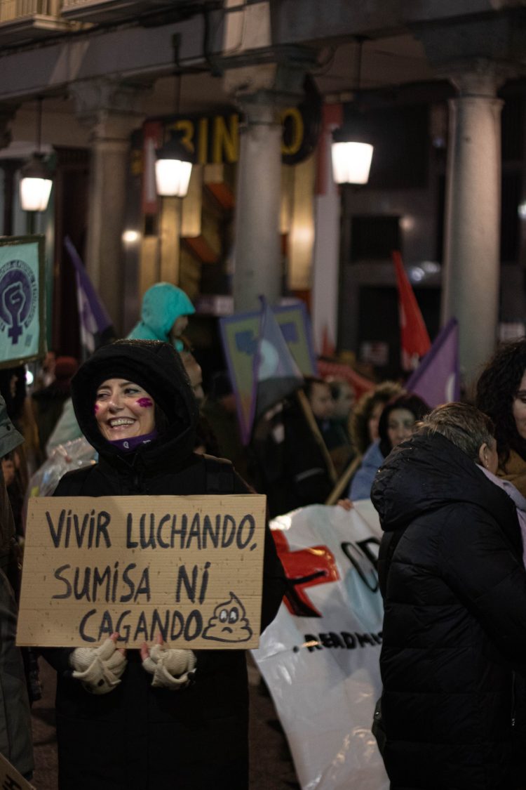 Un millar de personas en la manifestación del Bloque Crítico Feminista