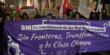 Un millar de personas en la manifestación del Bloque Crítico Feminista