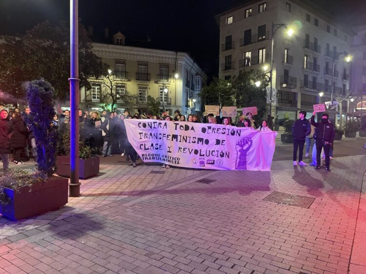 Manifestación 8M 2025: Bloque Crítico Feminista