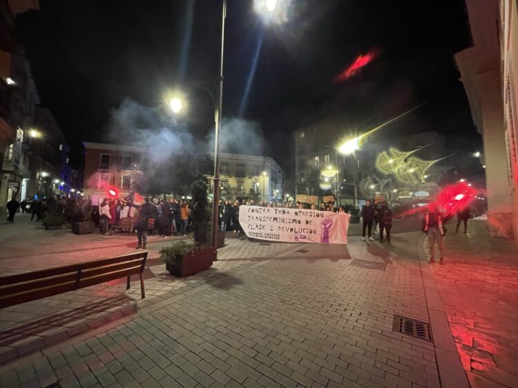 Manifestación 8M 2025: Bloque Crítico Feminista