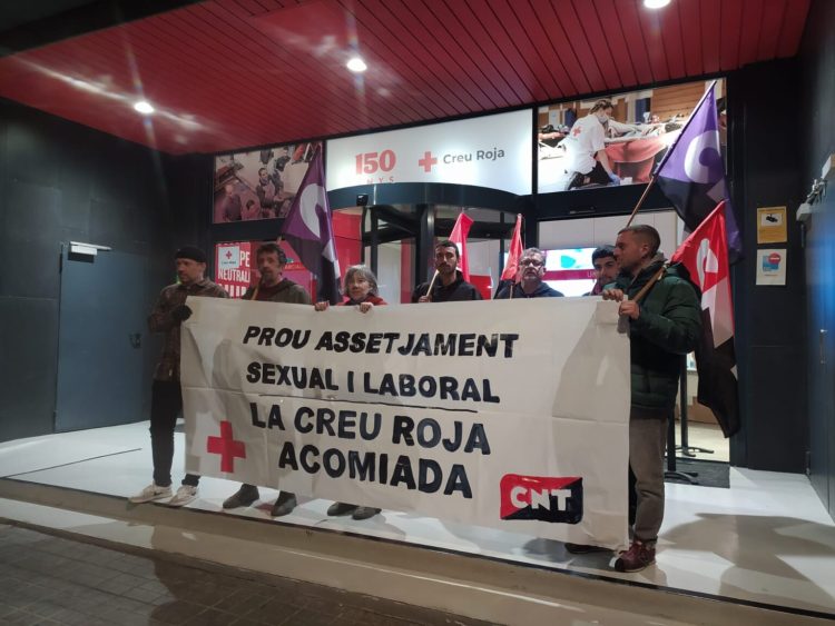 Éxito rotundo ayer en la jornada de lucha estatal de CNT por el caso de acoso en Cruz Roja Valladolid