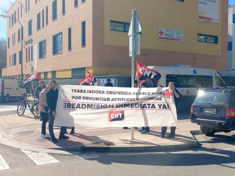 Éxito rotundo ayer en la jornada de lucha estatal de CNT por el caso de acoso en Cruz Roja Valladolid