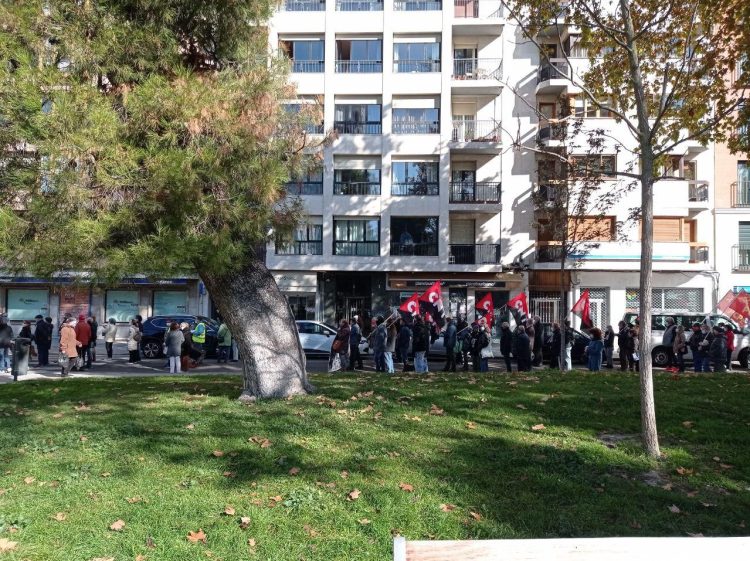 300 personas protestan el sábado contra las reformas de las pensiones