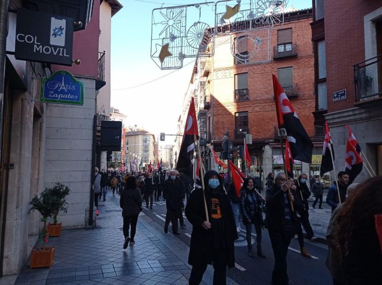 300 personas protestan el sábado contra las reformas de las pensiones