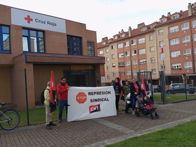 Éxito rotundo ayer en la jornada de lucha estatal de CNT por el caso de acoso en Cruz Roja Valladolid