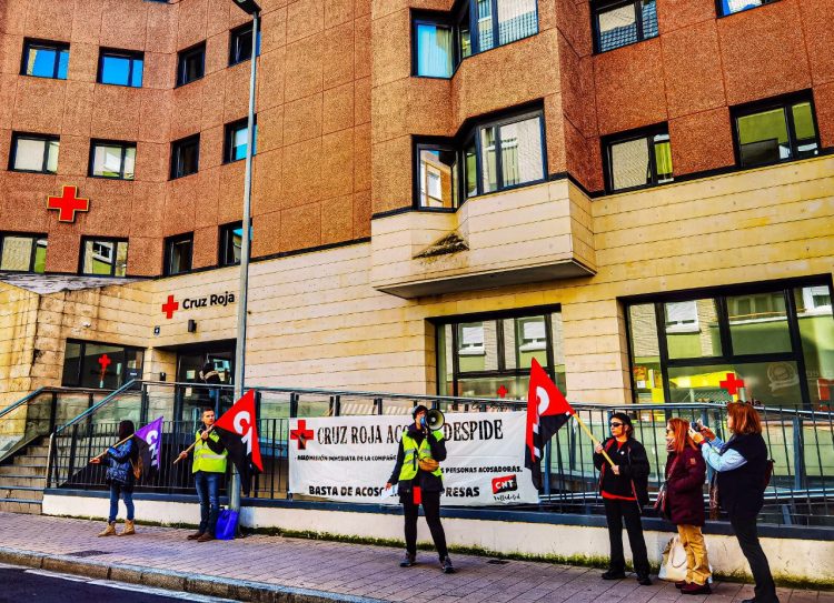 Éxito rotundo ayer en la jornada de lucha estatal de CNT por el caso de acoso en Cruz Roja Valladolid