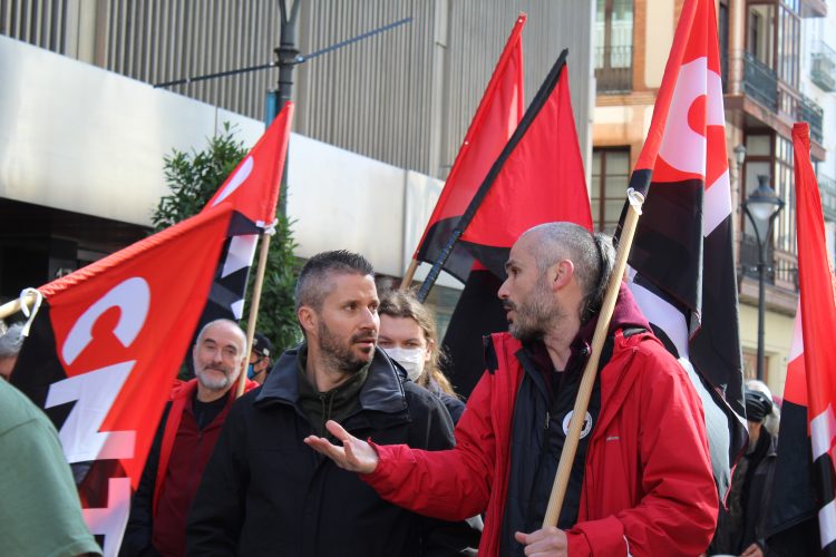 Ecoespacio despide, CNT responde