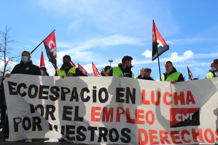 Ecoespacio despide, CNT responde