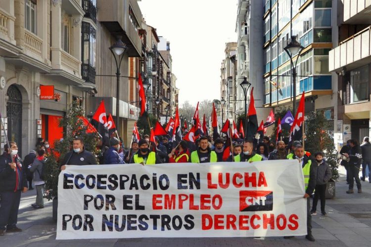 Ecoespacio despide, CNT responde