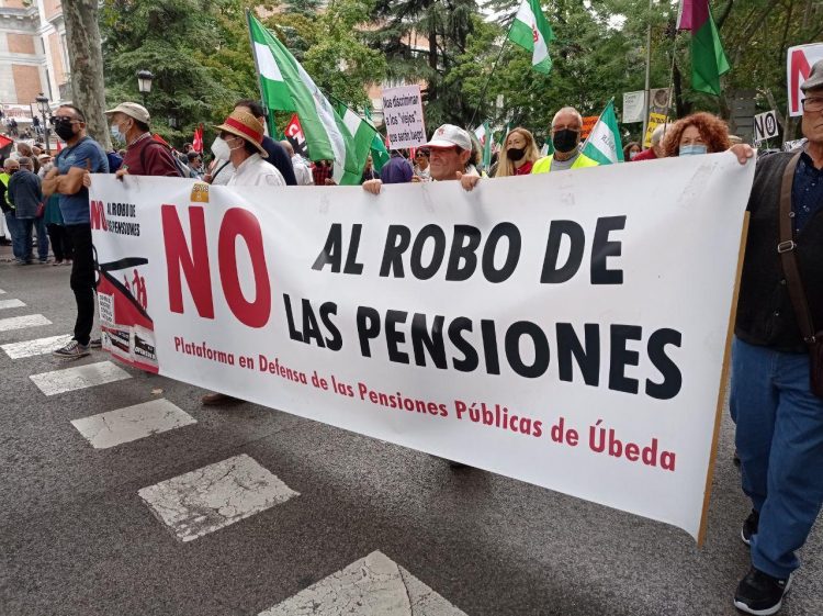Crónica de la manifestación del 16 de octubre, de la Caja de las pensiones lo que nos sobran son ladrones