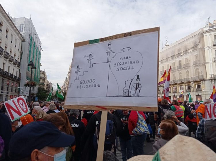 Crónica de la manifestación del 16 de octubre, de la Caja de las pensiones lo que nos sobran son ladrones