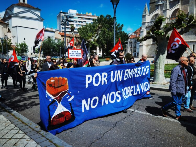 1 de Mayo 2025: Frente al negocio de la guerra, ¡lucha obrera!
