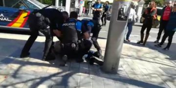 [Vídeo] Entrevista a una de las detenidas por «increpar» a una mesa de Vox en Delicias