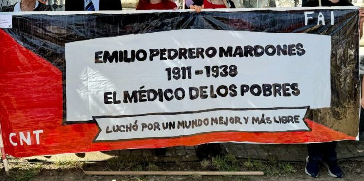 La entrega de los restos del compañero Emilio Pedrero Mardones