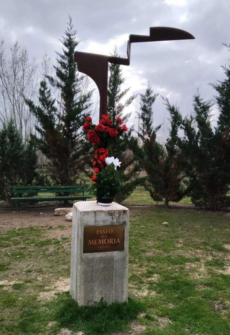 Reparación inmediata del memorial a las víctimas del franquismo de Tudela de Duero